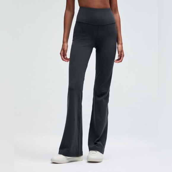 Lululemon Groove Nulu Super-High-Rise Flared Pant - Picture 1 of 1